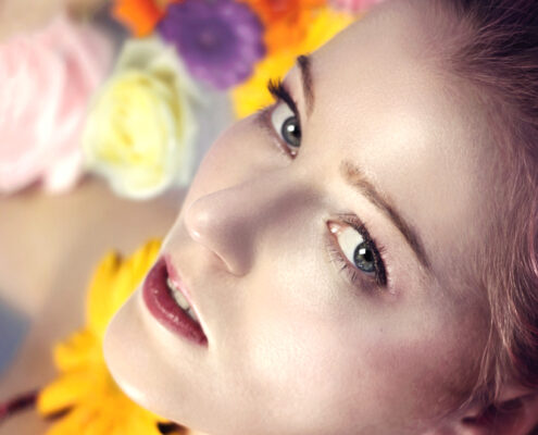 Portraitfotograf Hannover, Poolshooting Wassershooting Blumen im Wasser, Beauty Shooting